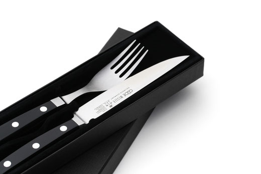 Güde Steakmesser mit Tafelgabel der Serie Alpha im Geschenkkarton