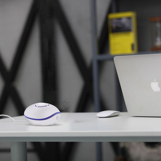 Commercial picture of an fan aroma diffuser on a table author unknown