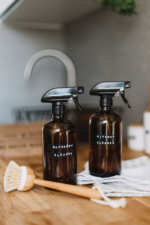 Photo of spray bottles from Daiga Ellaby from unsplash.com