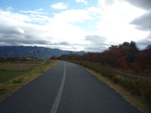 目的地はあっちですか？　↑