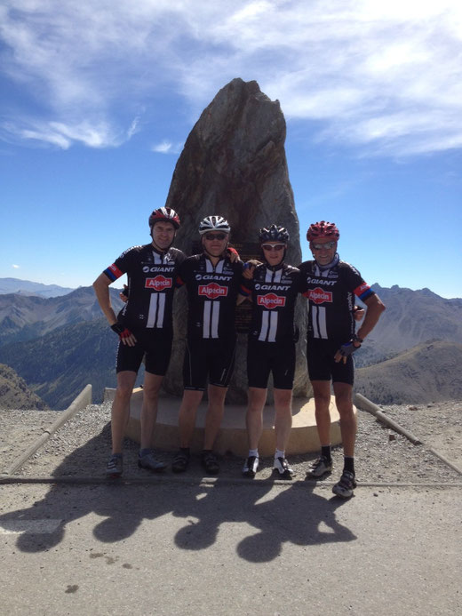 Gruppenfoto auf 2802 m Höhe: der Col de Bonette