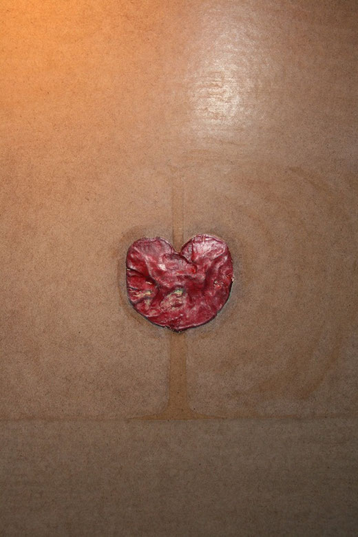 CUORE RED ZONE. CUORI 800 - Le Cœur de Paris (Associazione Beato Angelico per il Rinascimento). Collezione privata, Perugia