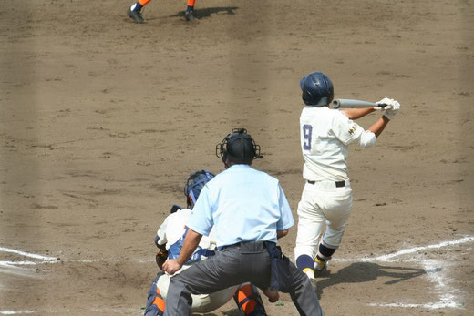 鶴嶺高校の攻撃