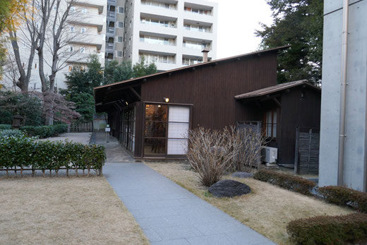 井上房一郎邸(レーモンド自邸のコピー) 設計:アントニン・レーモンド 1952年