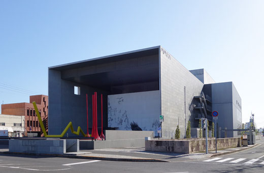 Amazon.co.jp: 谷口吉生丸亀市猪熊弦一郎現代美術館・図書館
