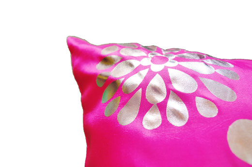 タイシルク クッションカバー 　フラワー デザイン　ピンク 【Flower Design , Pink】 45×45cm 対応の商品画像04