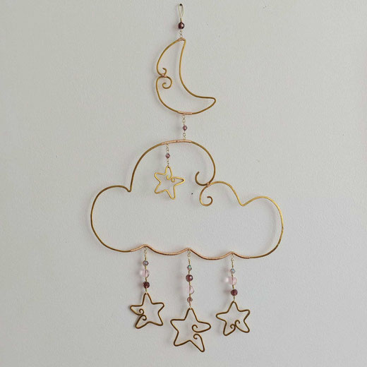 Mobile doré décoration bébé nuage étoiles lune perles roses et violettes fait main l' Arche de Jessica