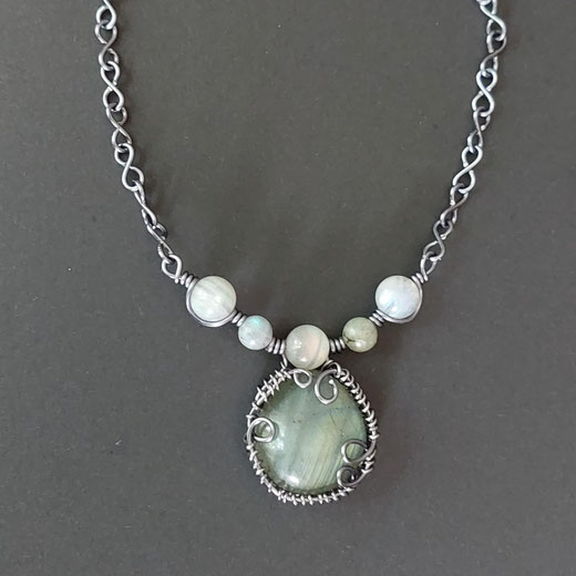 Collier labradorite  5 perles wire   fait main l' Arche de Jessica