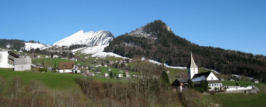 Unsere Foto ist auch cc http://commons.wikimedia.org/wiki/Category:Amden?uselang=de