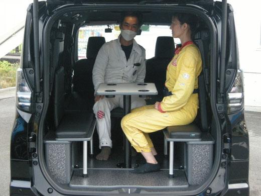 VOXY/ノア/エスクワイア用ー車中泊・クルマ旅にライトキャンパーで