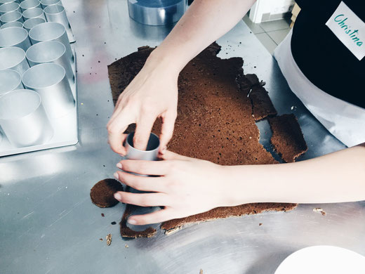 Französische Pâtisserie - Mousse au Chocolat-Törtchen