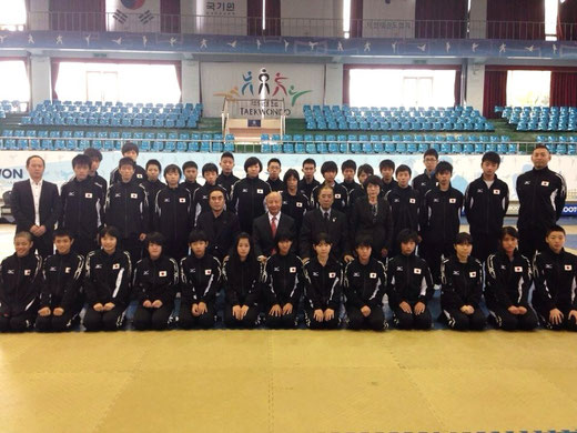 日本選手団　韓国　国技院長表敬訪問