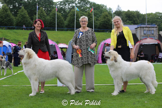 Echo de'Chien Conrad - BOB & Echo de'Chien Estella - BOS