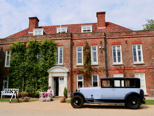 Sehenswürdigkeit englische Gärten Herrenhaus Hole Park Rolls Royce