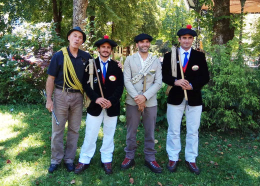 Nos guides en tenues tradutionnelles lors de la Fête des Guides de Luchon du 15/08/18