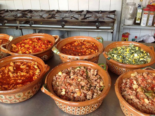 Cazuelas Con Guisos Mexicanos En Apodaca Antojitos Cazuelas Con 