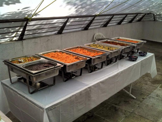 Banquetes El Manjar de Monterrey. Buffet de Cazuelas para Eventos.