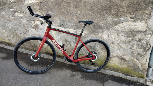 Das neue KOBA-Gravel (Crosstool) mit geradem Lenker und Triathlon-Aufsatz. Superleichtes Ding! 