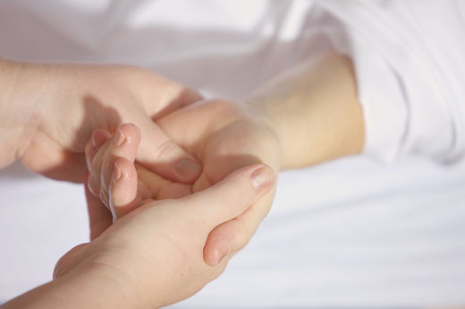 Entspannungstipps, Stress abbauen, weniger Stress, Entspannung, Resilienz, resilienter werden, Stressbewältigung, wie gehe ich besser mit Stress um, Antistress, Stressabbau