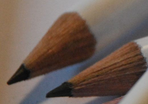 Bild zweier angespitzter Bleistifte.