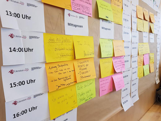 Das Sessionboard, auch Timetable genannt, auf dem Literaturcamp in Bonn.