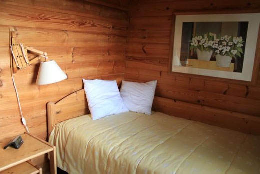 Schlafzimmer im Blockhaus Güster