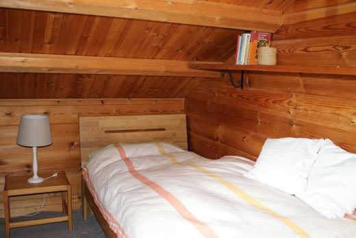 Kleines Schlafzimmer im Blockhaus Güster
