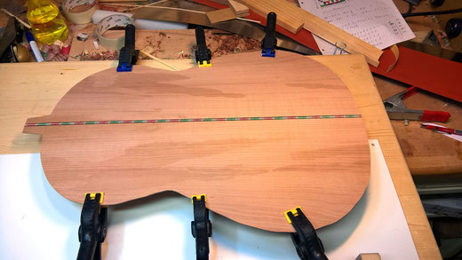Gitarrenboden aus Speierling