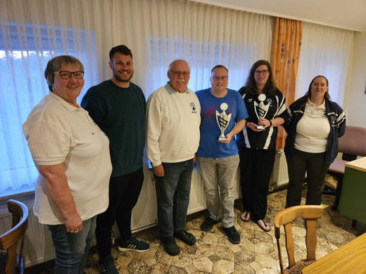 Von links Gabi Preuß, Tim Hunger, Detlef Mönnich, Niklas Hunger, Janina Zucker, Jessica Mönnich