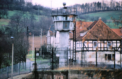 1989 Wachturm auf alter Brücke