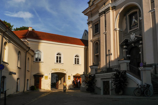 Unterkunft "Domus Maria" - selbstverständlich neben einer der vielen Kirchen