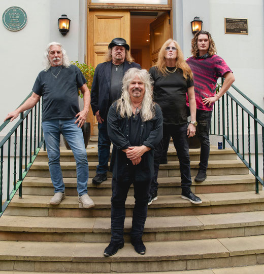 Molly Hatchet ist neben Lynyrd Skynyrd das Aushängeschild des harten Southernrocks schlechthin. Am 13. Dezember meldet sich die Band zum vierten Mal im Obermarchtaler „Kreuz“ zurück. Foto: Promo