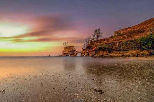 Pantai Watu Parunu East Sumba