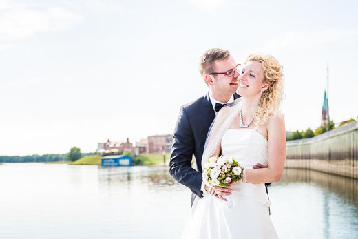 Hochzeitsfotograf aus Wittenberge. Heiraten in der Alten Ölmühle in Wittenberge an der Elbe.
