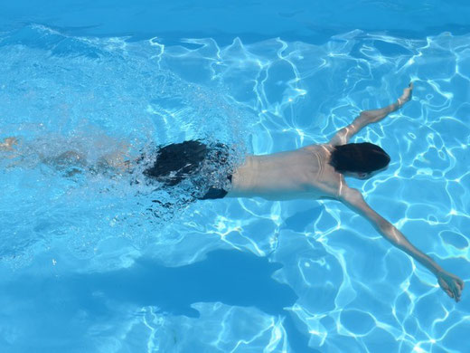 Unter Auflagen wieder offen: Freibad Tränkibach Grüningen (Symbolbild)