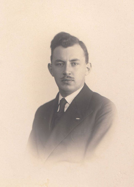 Guus Pielage, eind 1930