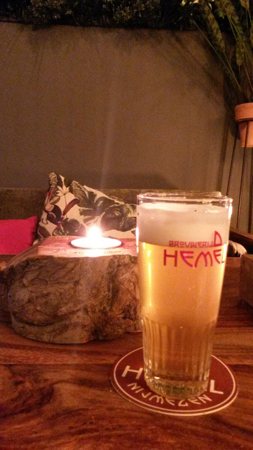 Einkehr im schönen Brauhaus Hemel in Nijmwegen