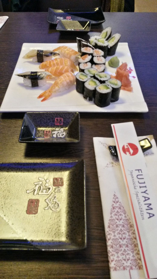 Werbung! Vorzügliches Abendessen mit Sushi und Ente im Fukushima, Kleve