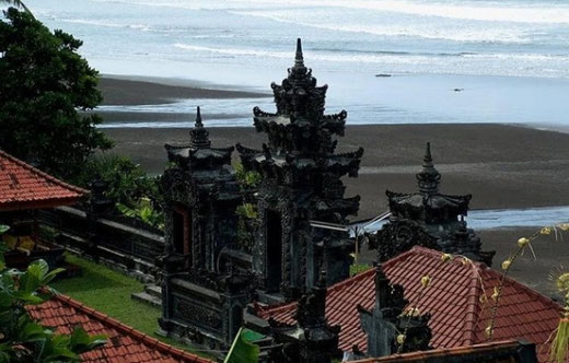 Pura Rambut Siwi in Jembrana, Bali