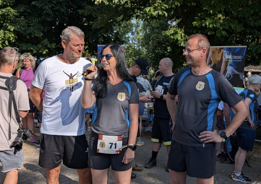 Jan Hähnlein, Yvonne Gerstmann und Karsten Knobloch beim HEROS-Spendenmarsch