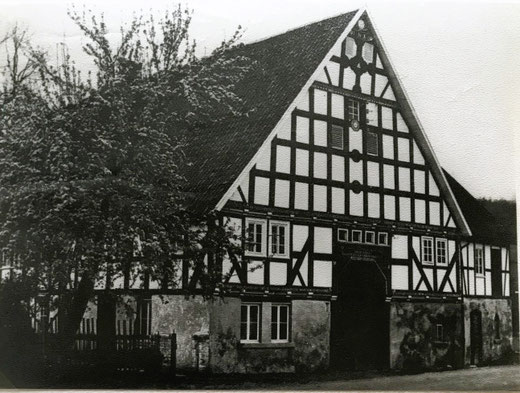Der Stertschultenhof in Cobbenrode. Bille war damals der Eigentümer. Foto von 1910.