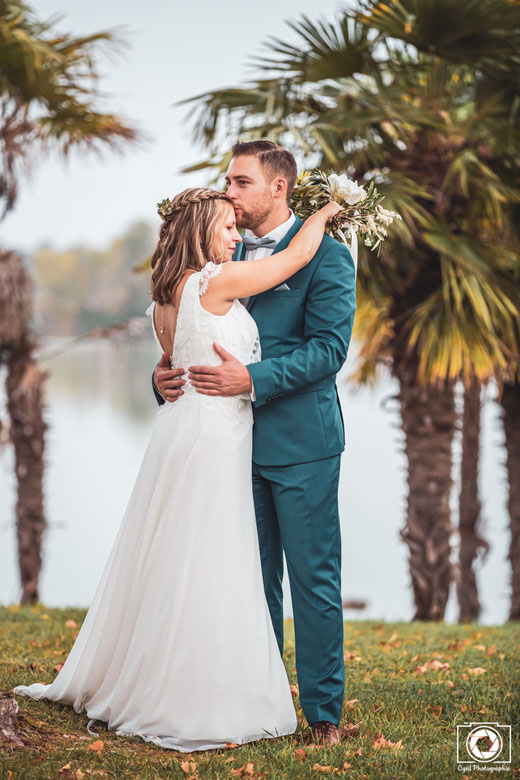 Cette photo représente la célébration d'un mariage près de Montauban dans le Tarn et Garonne. Photo prise par cyril photographie photographe de mariage professionnelle à Montauban.