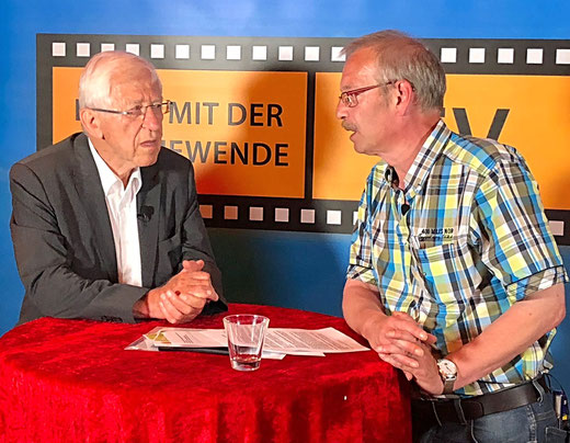 Leben mit der Energiewende TV: Dr. Franz Alt und LEW-Moderator Thomas Link am 7. Juni 2018 in Baden-Baden.