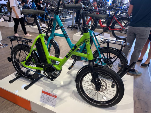 iSY S8ZR Rücktritt in light green matt mit schwarzer Gabel.