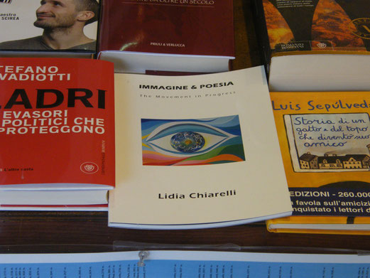 Shopwindow of Libreria Dante Alighieri, Torino
