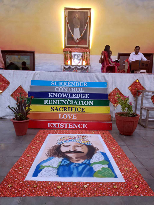  Avatar Meher Baba Poona Centre
