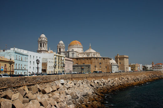 The "skyline" of Cádiz with its beautiful dome