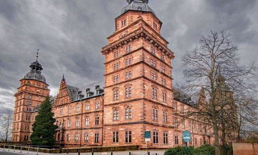 Museumsnacht / Die Aschaffenburger Museumslandschaft mit den Glanzpunkten Schloss Johannisburg und Pompejanum in einer Nacht entdecken
