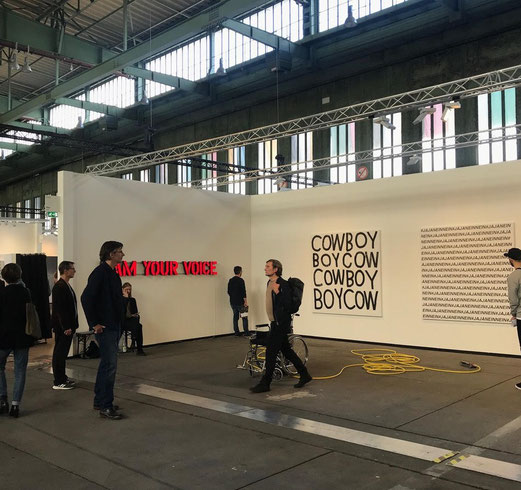 Stand der Galerie Neu (Berlin). Foto: Gerhard Charles Rump.