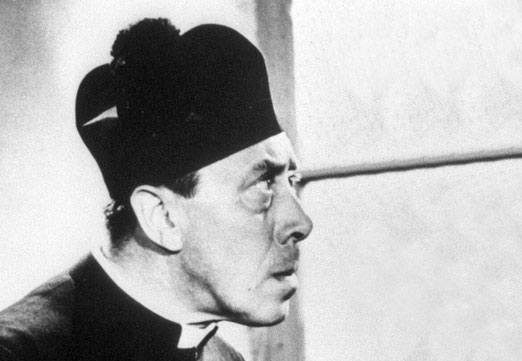 Film Don Camillo und Peppone, Fernandel, Pfaffenhut